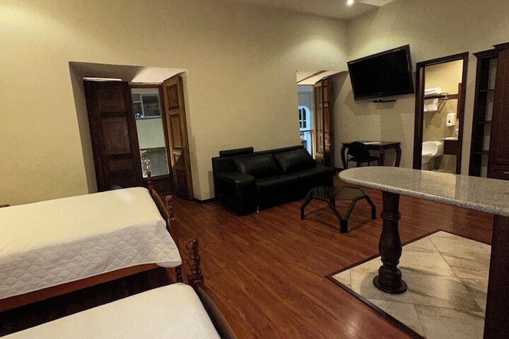Room 36 of 132
