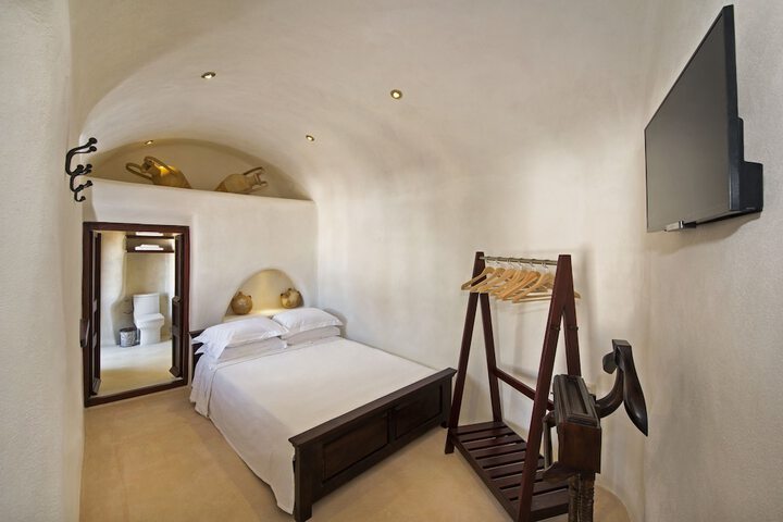 Room 7 of 49