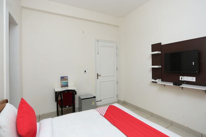 Room 25 of 29