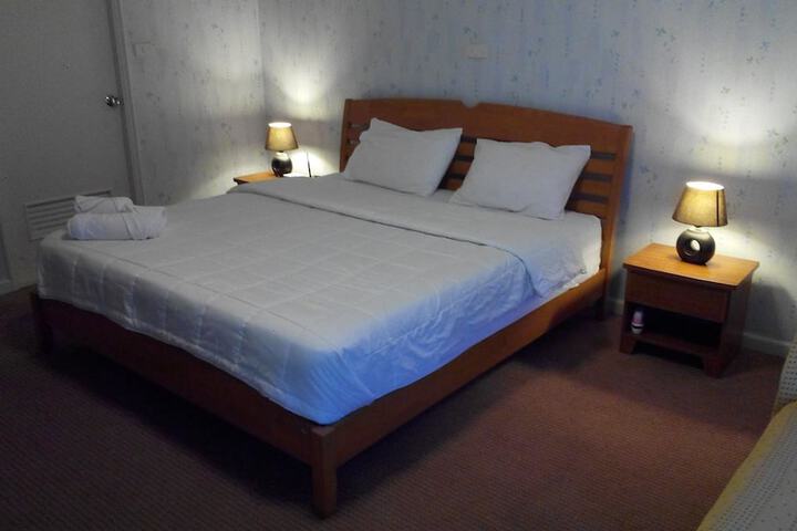 Room 5 of 59