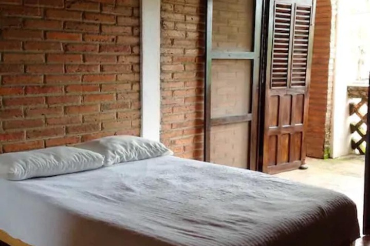 Room 7 of 60