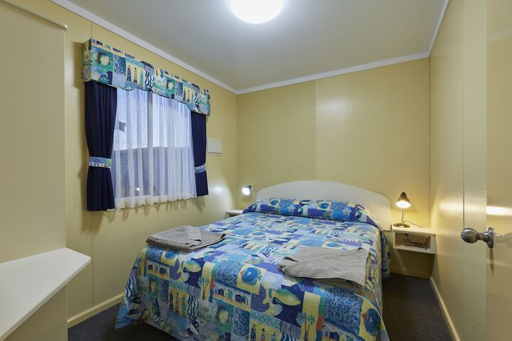 Room 9 of 96