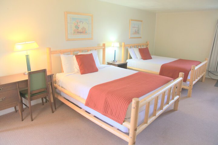 Room 4 of 33
