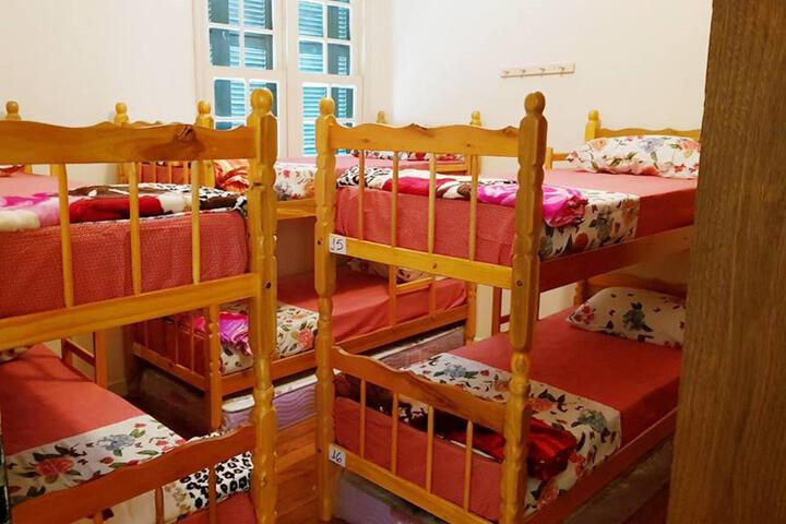 Room 6 of 21