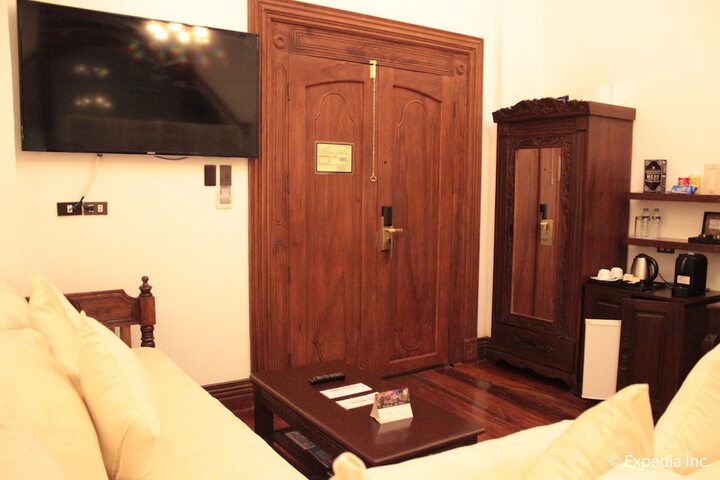 Room 57 of 131