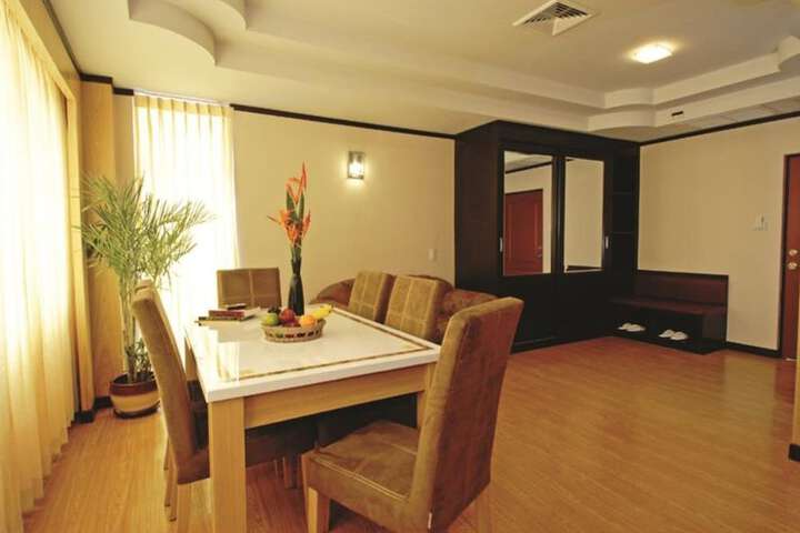Room 12 of 24