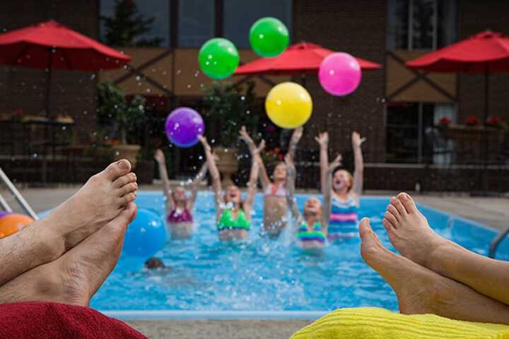 Pool 12 of 20