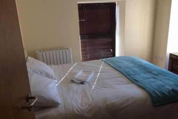 Room 16 of 32