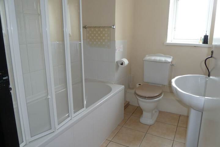 Room 27 of 27