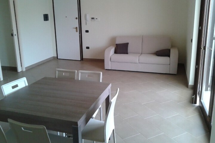Room 120 of 172