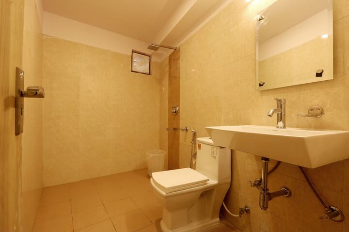 Room 18 of 22