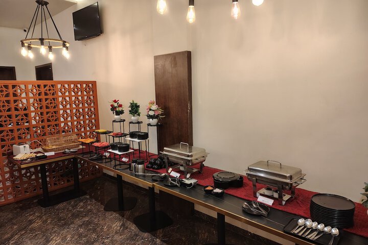 Breakfast/Coffee Service 23 of 28