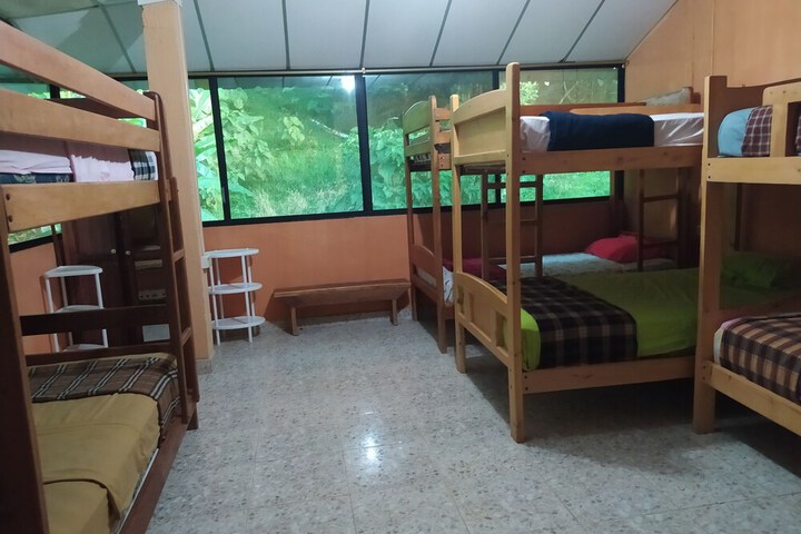 Room 6 of 114