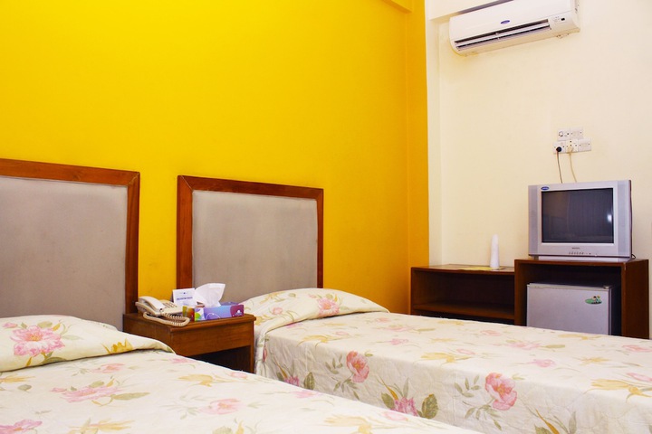 Room 13 of 23