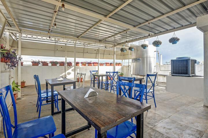 Capital O BLR2499 Comfort Delight Hotel
