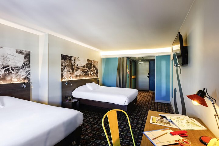 Room 19 of 127