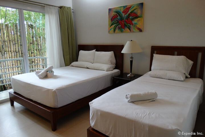 Room 6 of 35