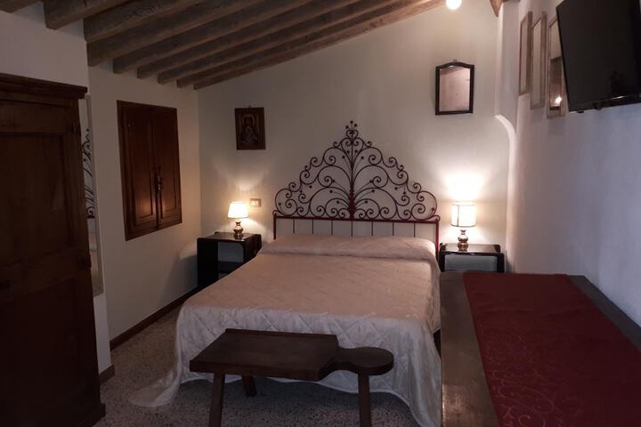 Room 17 of 50