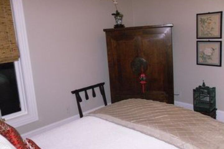 Room 51 of 76