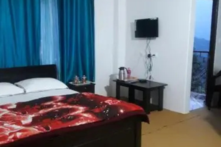 Room 5 of 15