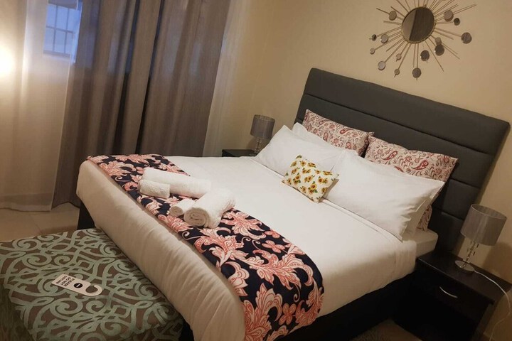 Room 4 of 15