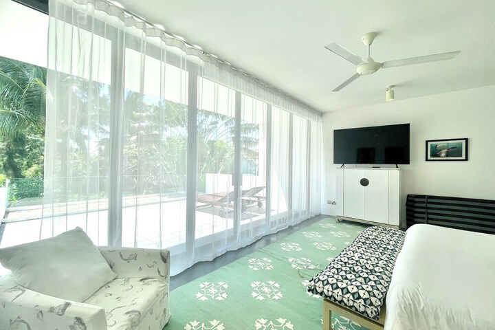 Room 20 of 145