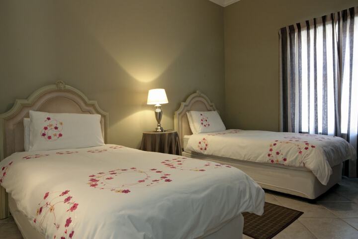 Room 10 of 41
