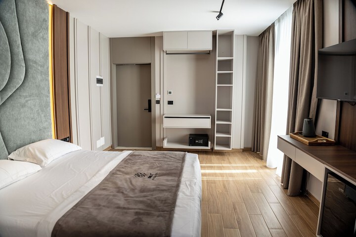 Room 54 of 114
