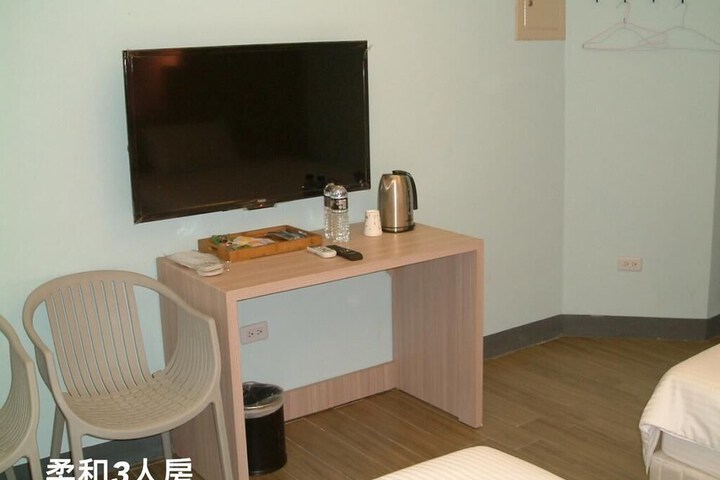 Room 15 of 28