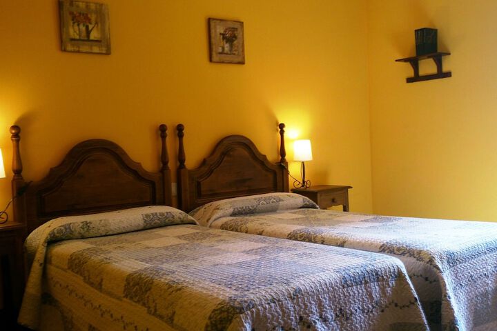 Room 3 of 27