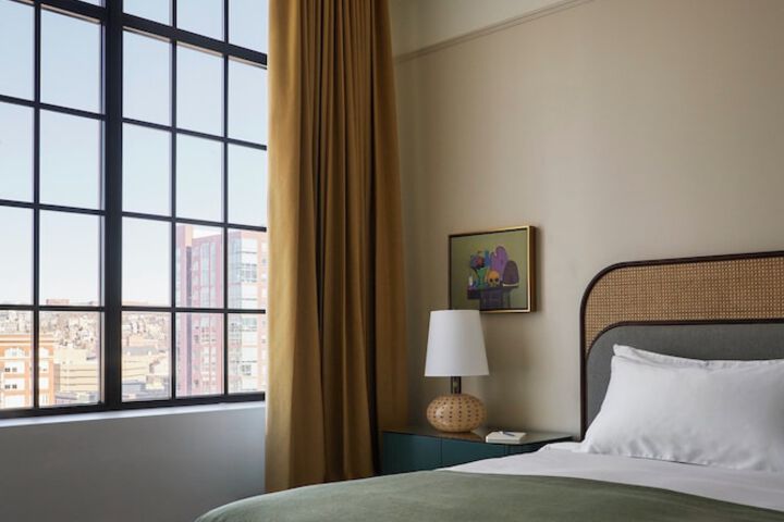 Room 40 of 190