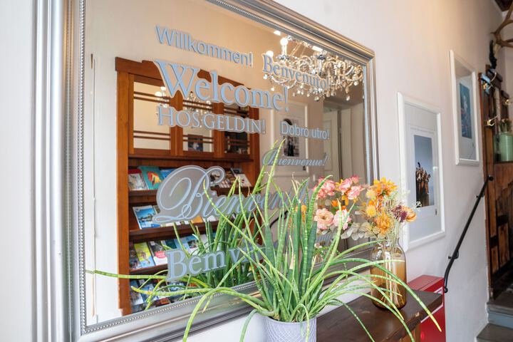 Entrance & Lobby