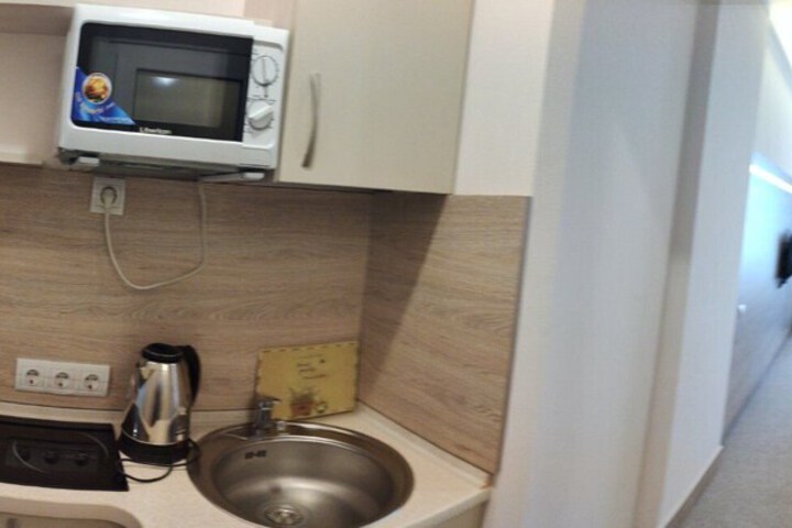Room 5 of 42