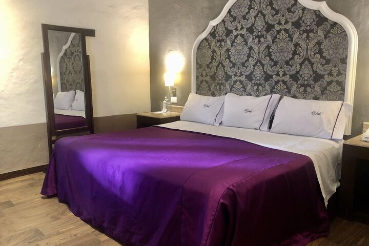Room 3 of 48