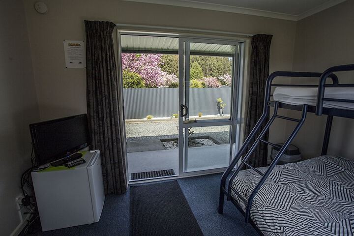 Room 2 of 42