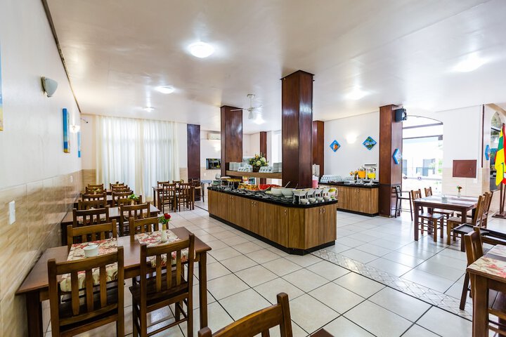 Dining 70 of 91