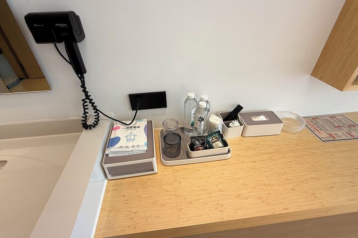 Room 44 of 158
