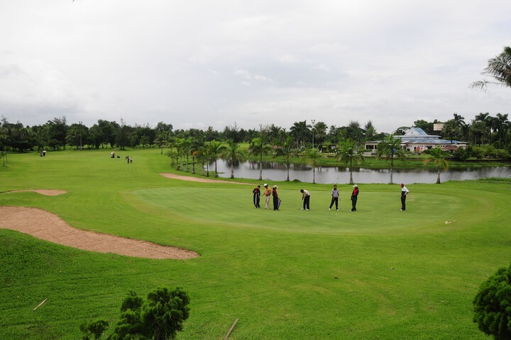Golf 17 of 36