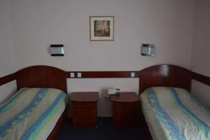 Room 2 of 13