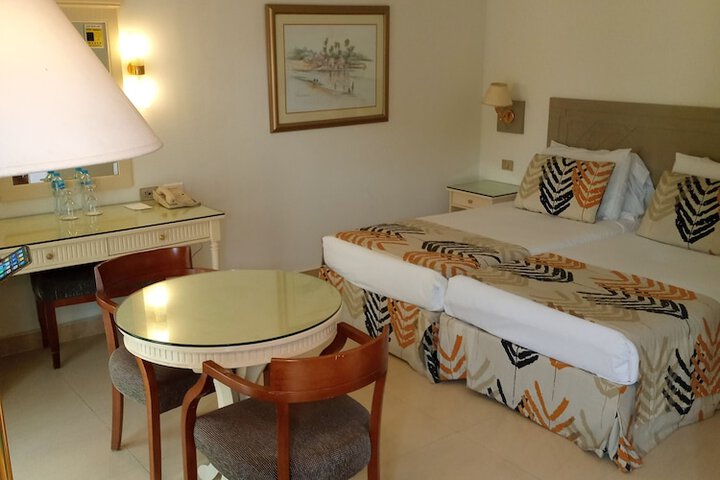 Room 5 of 53