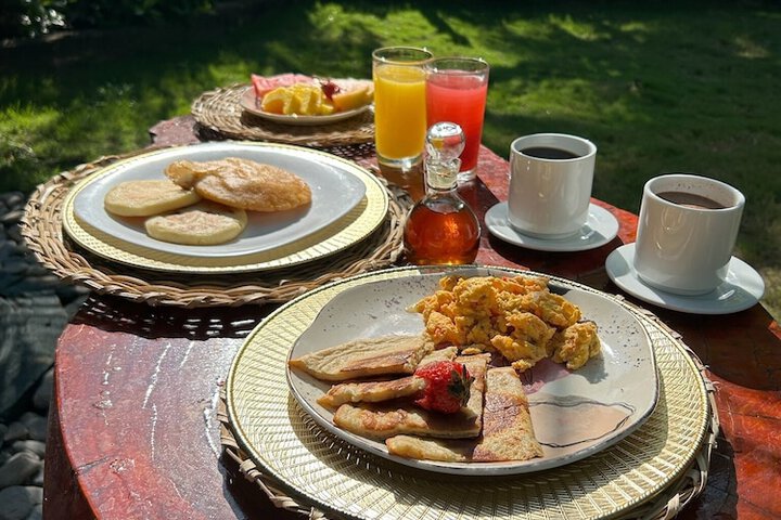 Breakfast/Coffee Service 6 of 7