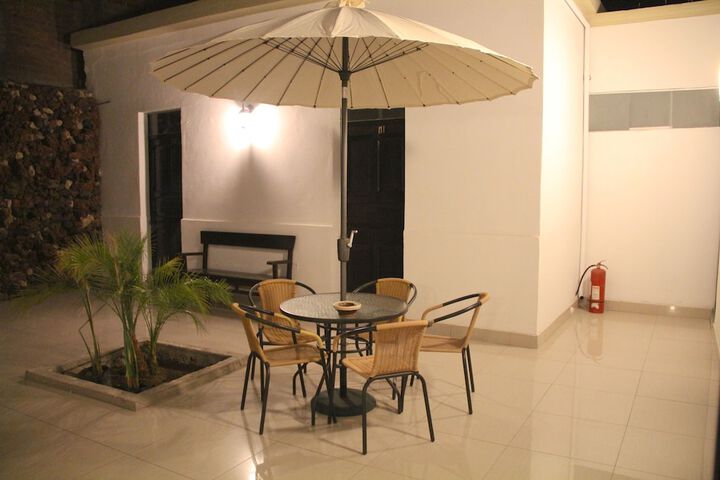 Hotel Exterior 36 of 38
