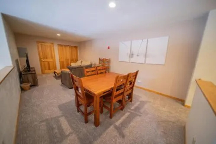 Room 13 of 24