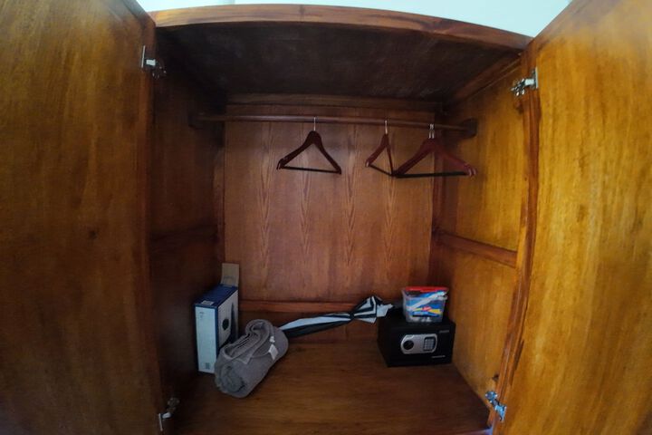 Room 10 of 62