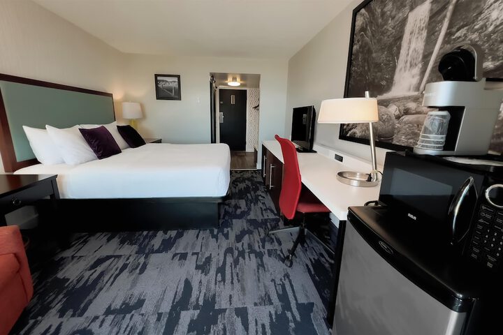 Room 4 of 26