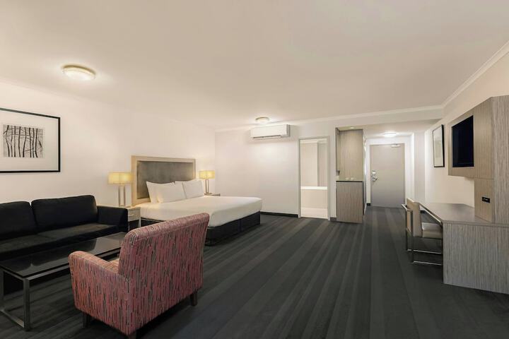 Room 7 of 46