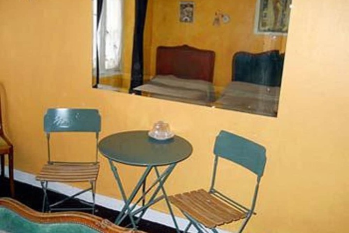 Room 18 of 30
