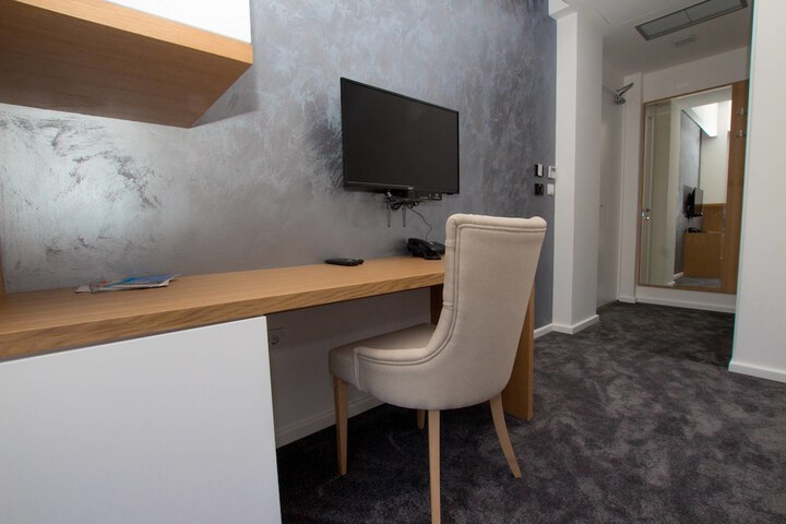 Room 39 of 76