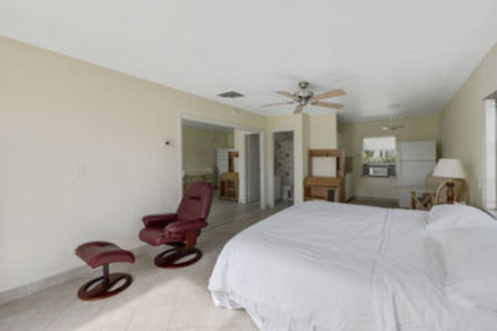 Room 15 of 60