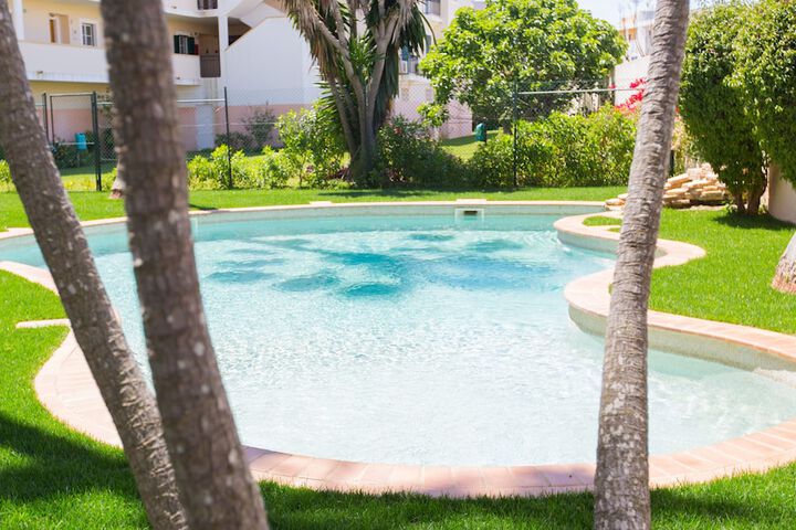 Pool 16 of 21